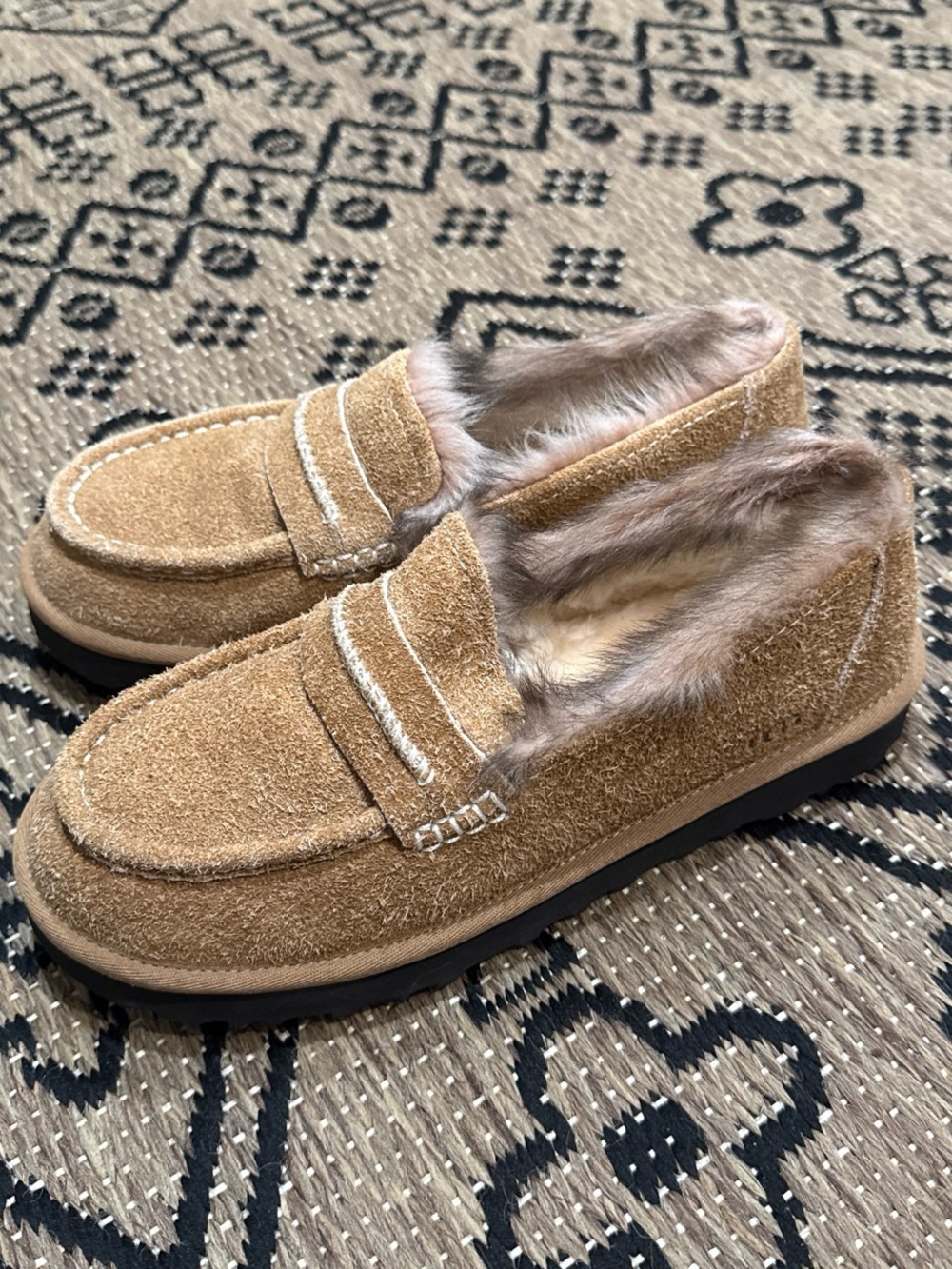 Women’s UGG Ellis Loafers
